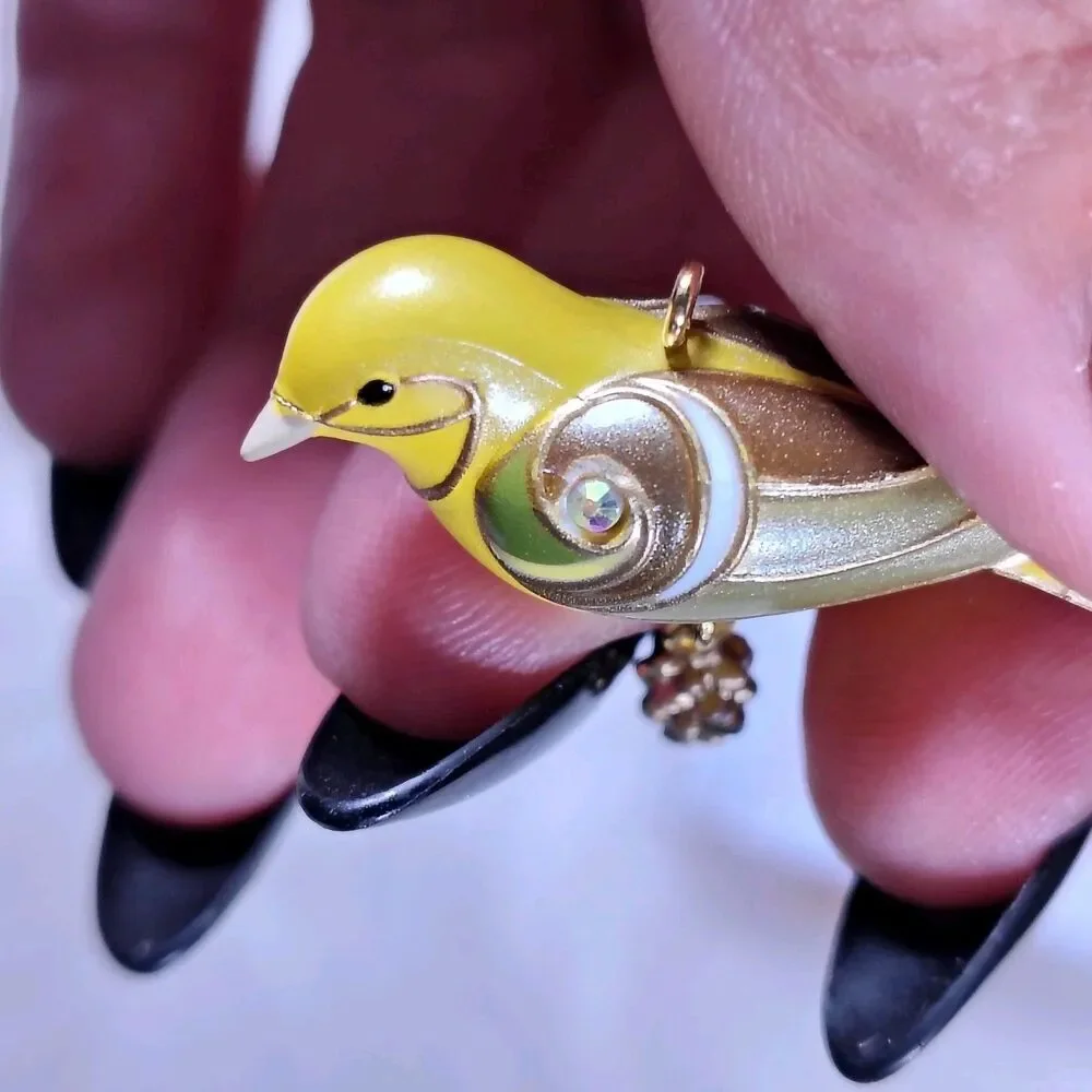Hallmark Keepsake - Lady Western Tanager - Miniature - 2023